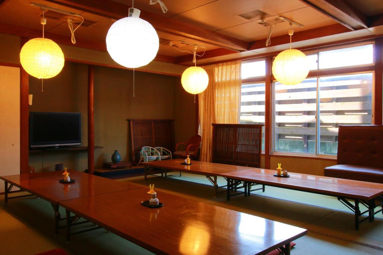 Family Ryokan Kawakyu With Showa Retro, Private Hot Spring إيبوسوكي المظهر الخارجي الصورة