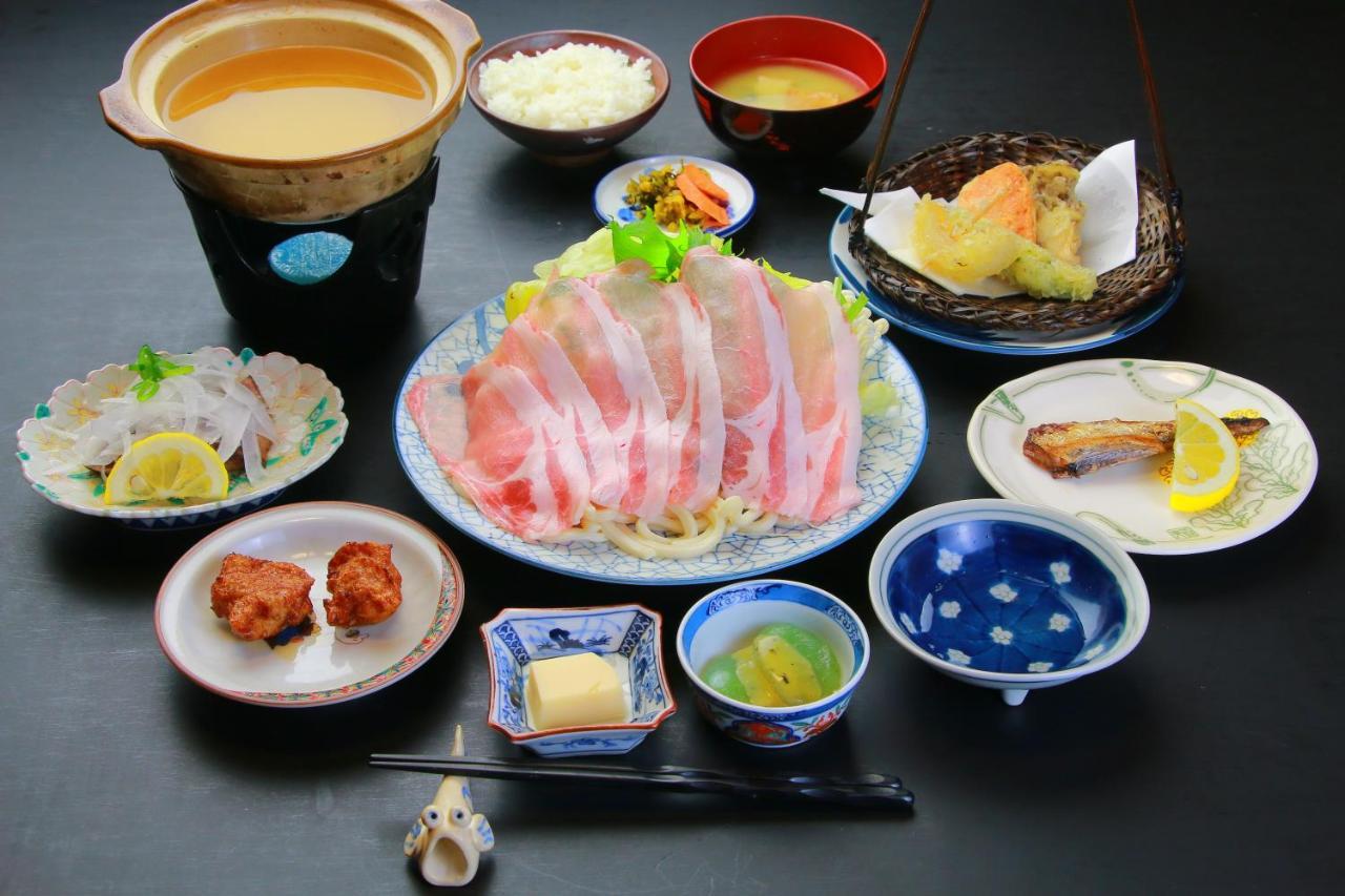 Family Ryokan Kawakyu With Showa Retro, Private Hot Spring إيبوسوكي المظهر الخارجي الصورة